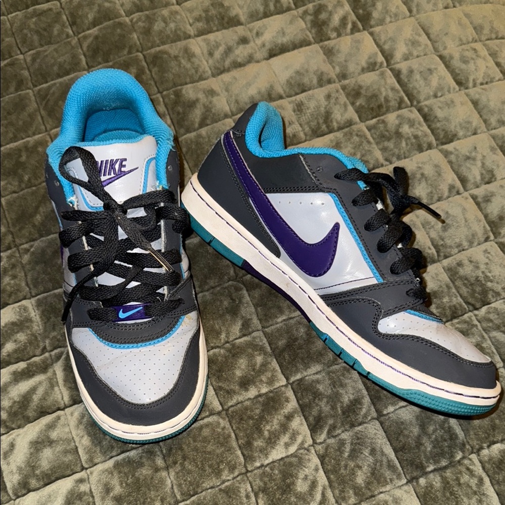 Nike Gray and Teal Sneakers with Purple Swoosh